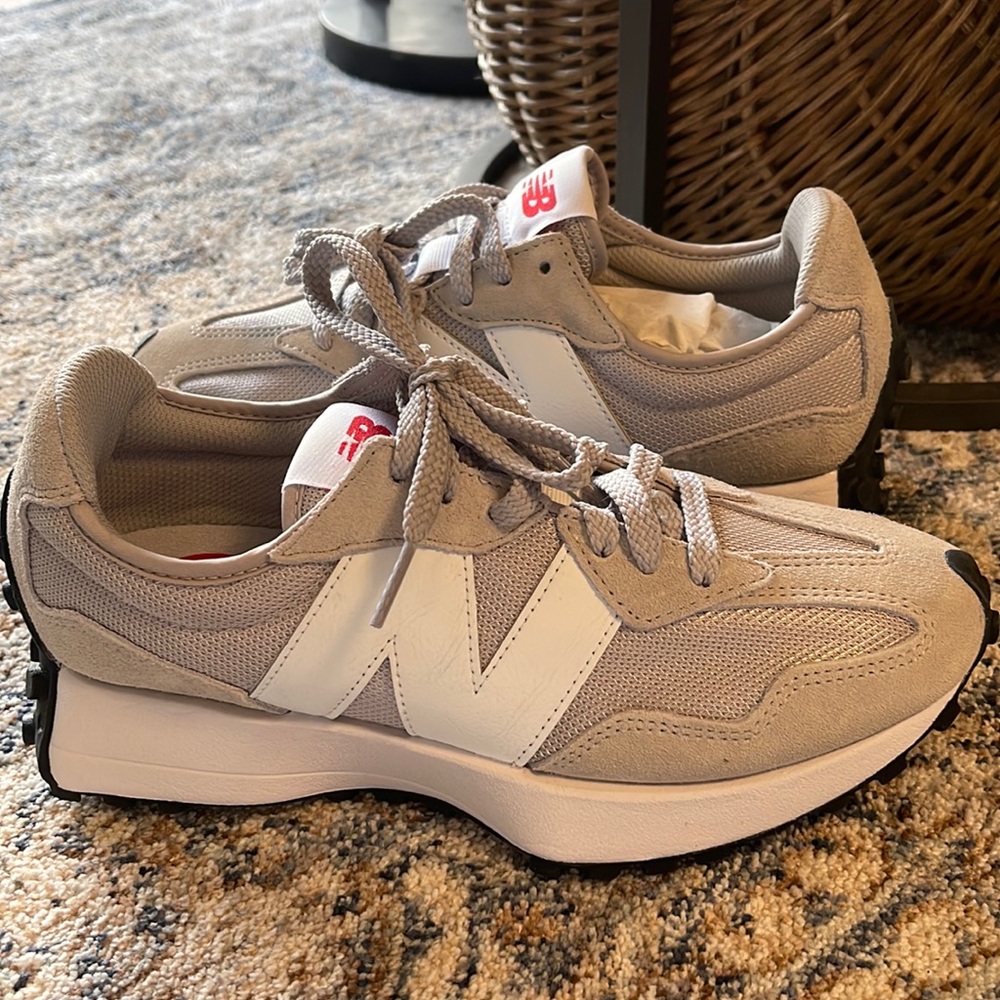 New balance 327